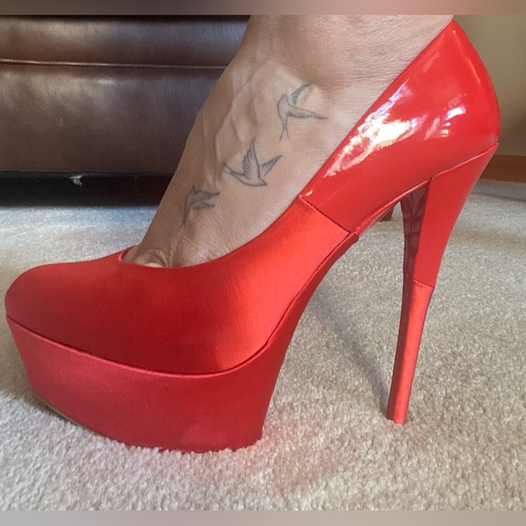 BEBE Rosario-red satin and leather high heel! 5” heel 1.5” platform - Picture 7 of 11